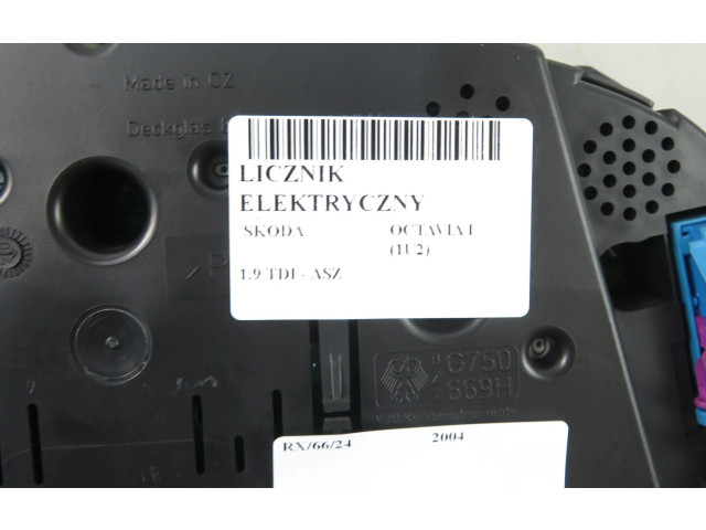 Панель приборов 110080146021, 1U0920811J Skoda Octavia Mk1 (1U)