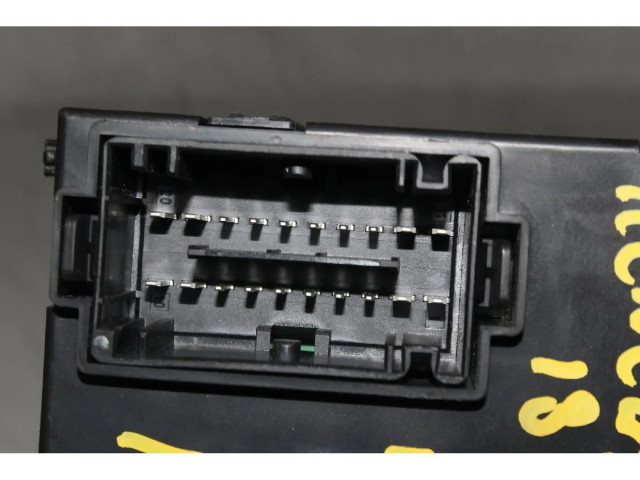 Блок предохранителей    Jeep Renegade    