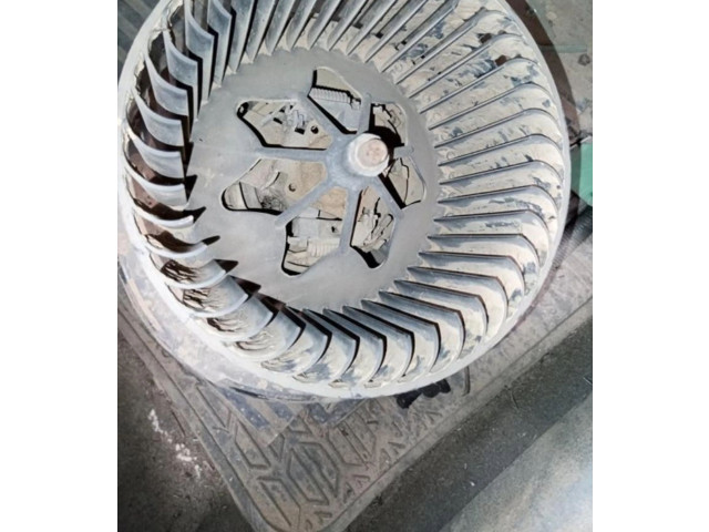 Вентилятор печки 1K1819015 Volkswagen Caddy