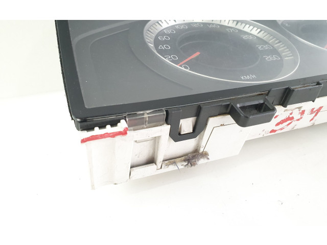 Панель приборов 31270901AA, 69399320U   Volvo S80       