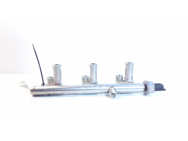 Vstřikovací lišta 9802438180 Citroen C3 Aircross pro benzínový motor 1.2 HN01