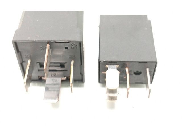 Блок предохранителей 6G9T14K131AA, 6G9T14K131BA   Volvo V70    