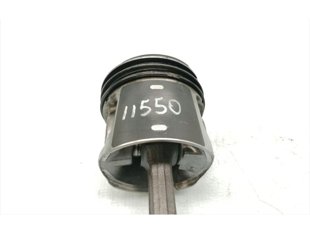 Поршень с шатуном Jeep Grand Cherokee (WJ)