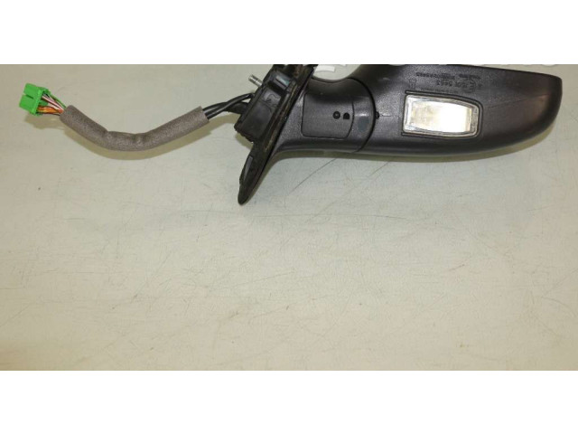 Зеркало электрическое Volvo V70 2000 - 2004 года