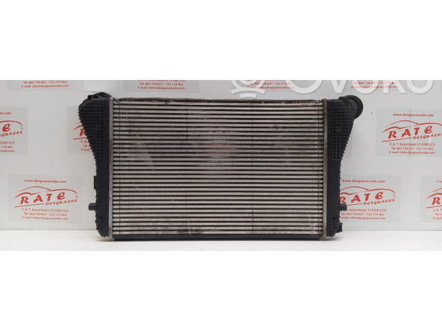 Интеркулер  1K0145803M   Volkswagen Touran I 