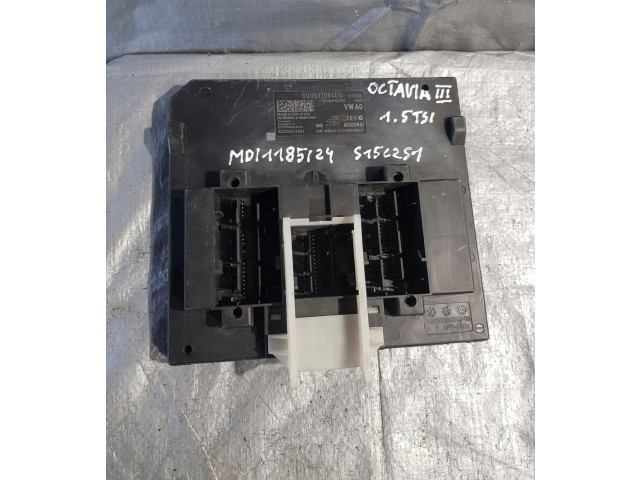 Блок комфорта 5Q0937084DG Skoda Octavia Mk3 (5E)