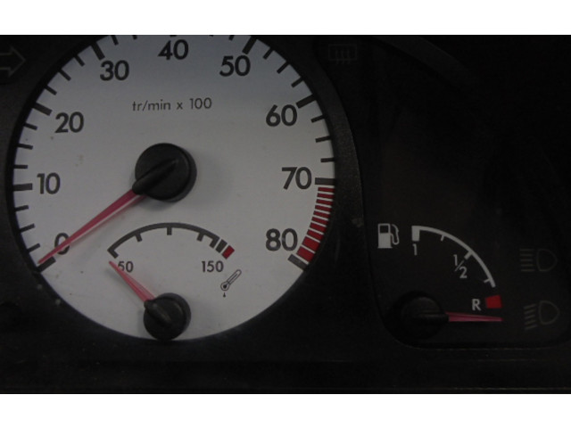 Панель приборов P9639708980B, P9639708980B Citroen Xsara Picasso