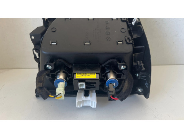 Другая центральная деталь консоли (туннеля)