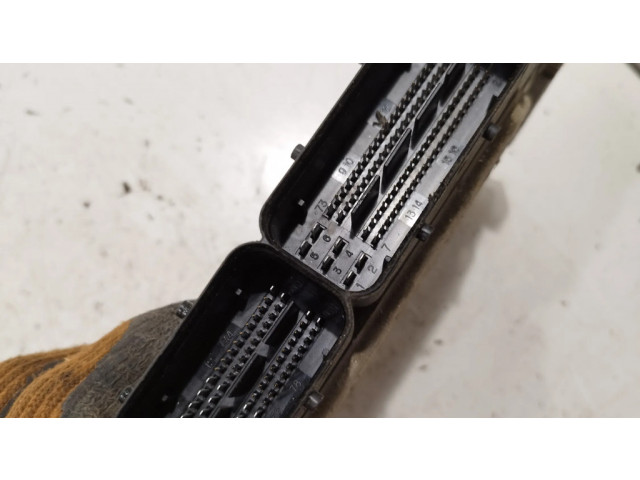 Řídící jednotka 0281018050, 391202A206   Hyundai i40 2011