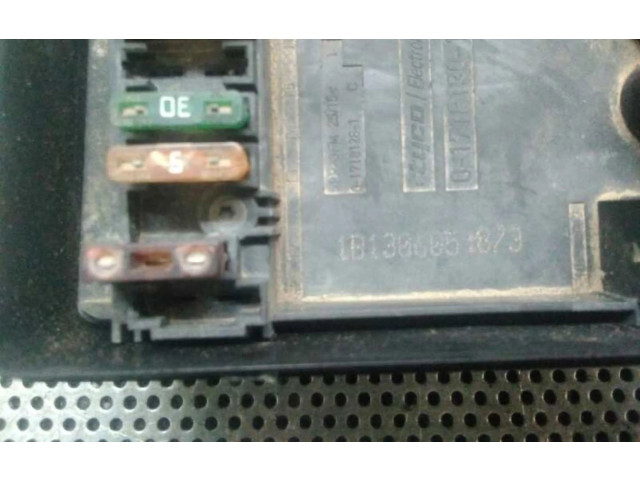 Pojistková skříňka 1B130605, 1B130605 Volkswagen Caddy