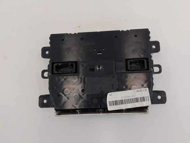 Блок управления климат-контролем E1060547 Mini Cooper Countryman R60