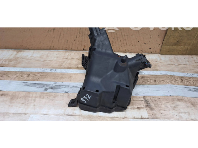 Pojistková skříňka 8V5114A07 Ford Fiesta 2011