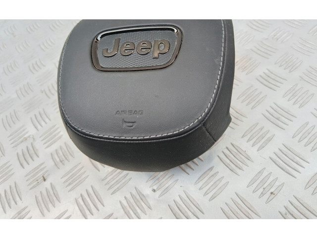 Подушка безопасности водителя    Jeep Grand Cherokee