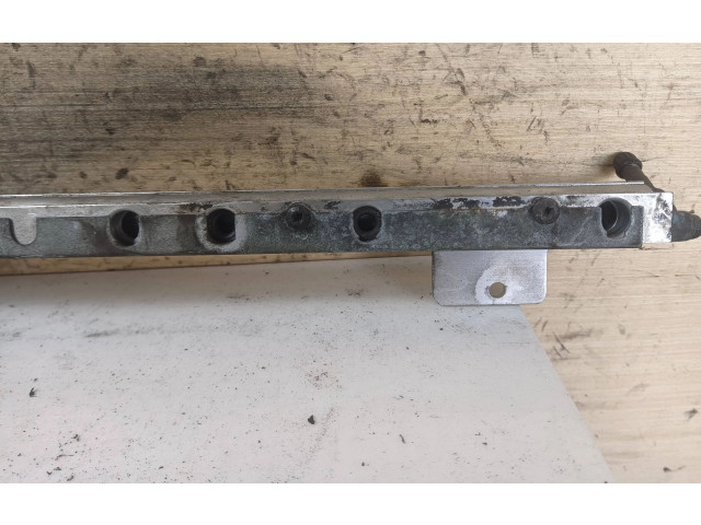 Топливная рампа 8658593   Volvo XC90  