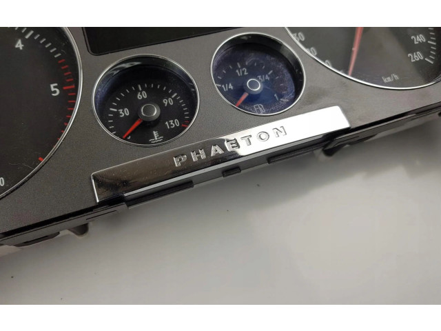 Панель приборов 3D0920885K   Volkswagen Phaeton       