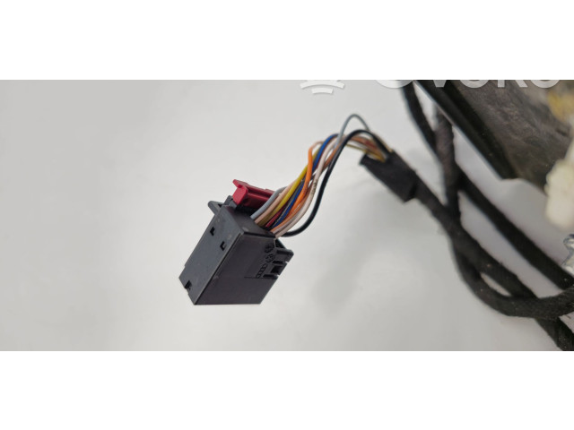 Зеркало (управляемое электричеством)    Skoda Octavia Mk2 (1Z)