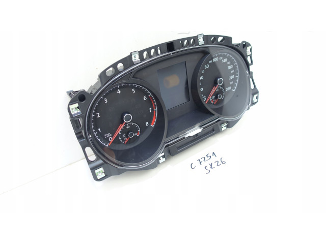 Панель приборов 5G1920740D, 22922KM   Volkswagen Golf VII       