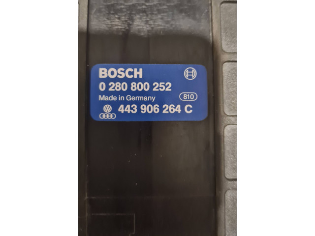 Блок управления двигателя 0280800252, 443906264C   Audi Coupe