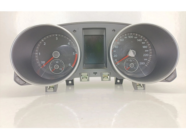 Панель приборов 5K6920873A Volkswagen Golf VI