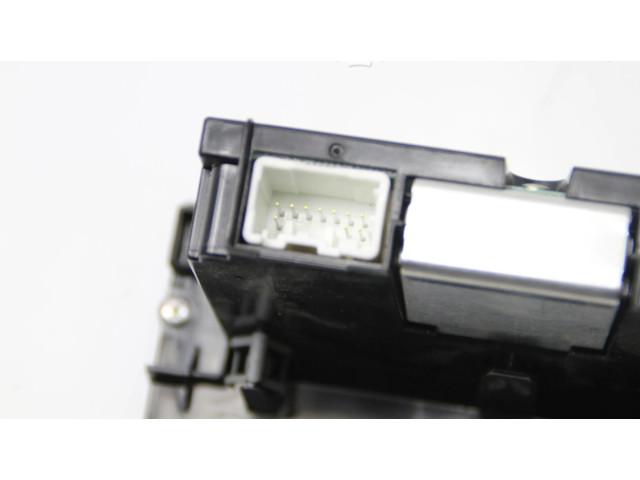 Дисплей 31268055 Volvo C30