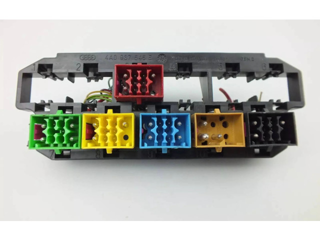 Pojistková skříňka 4A0937545E Audi A6 S6 C4 4A 1997