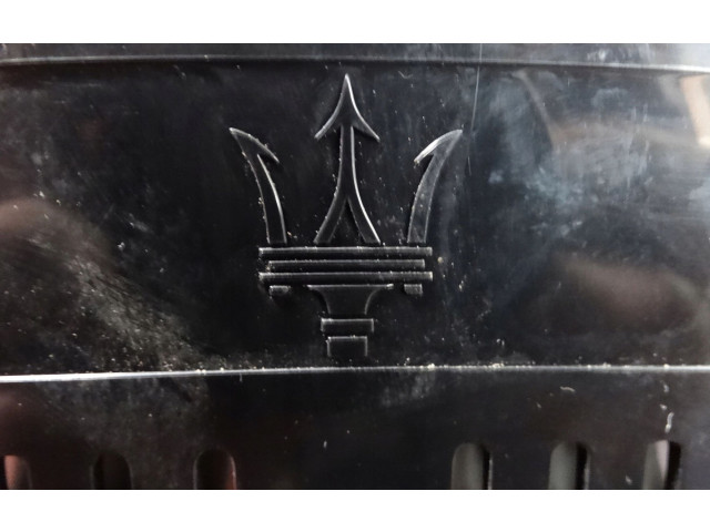 Přístrojová deska Maserati Levante 2022 670101177