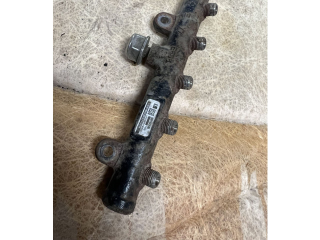 Топливная рампа 9681649580, 968164958   Volvo C30  