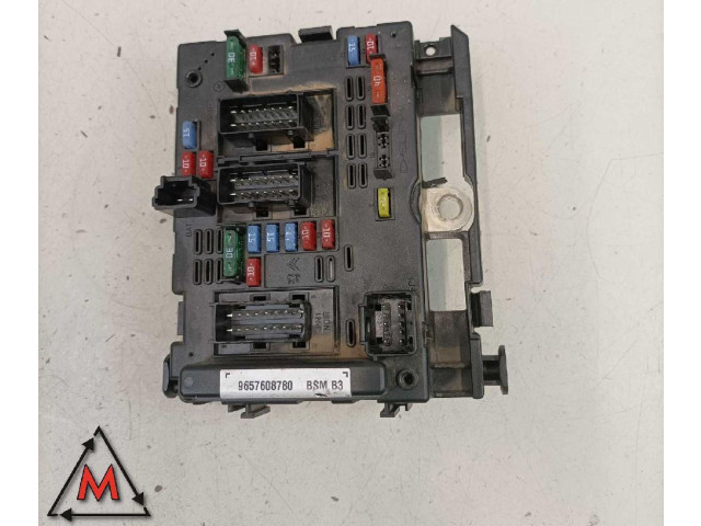 Блок предохранителей  9657608780, 51062641   Fiat Ulysse    