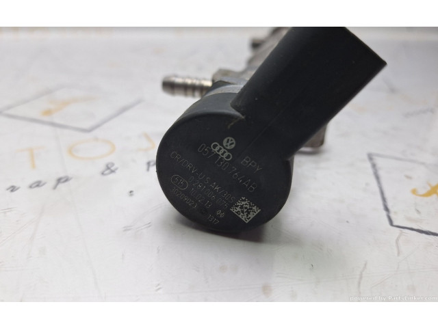 Топливная рампа 04L089B, 04L089B Volkswagen Golf VII