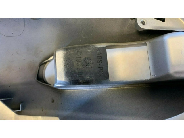 Пластиковая отделка зеркала