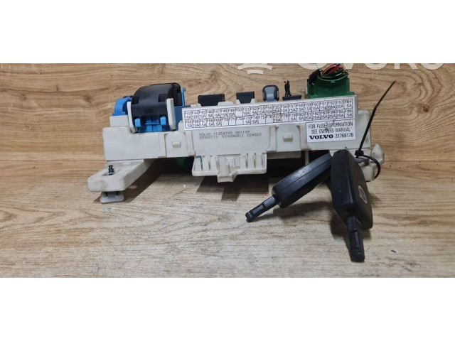 Блок предохранителей 31254749, 081109 Volvo C70