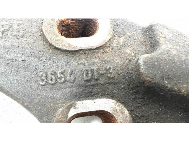 Кронштейн переднего редуктора