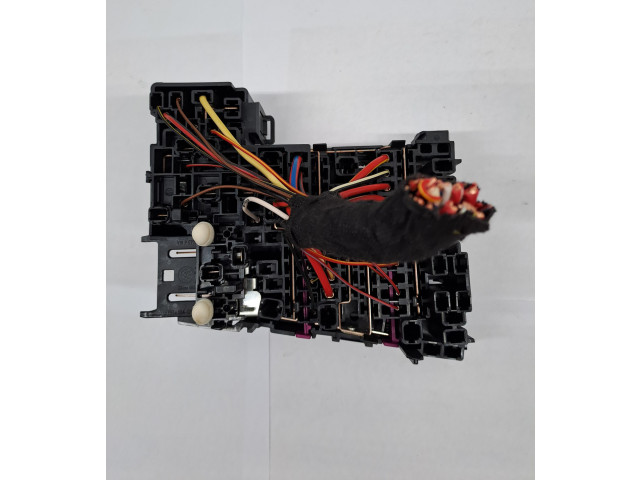 Блок предохранителей  5Q0937615C, X3226   Volkswagen Golf VII    