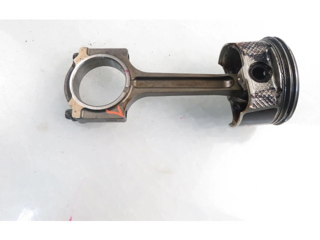 Поршень с шатуном L3-V Mazda 3 I