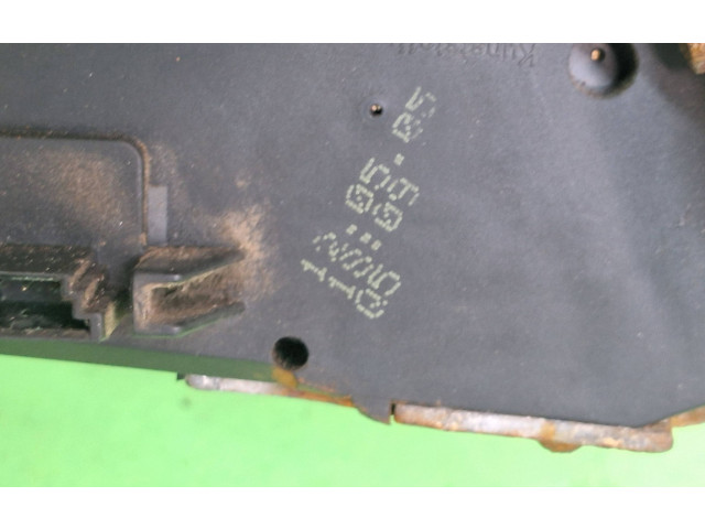 Zámek zadních dveří Mercedes-Benz C W203 2000