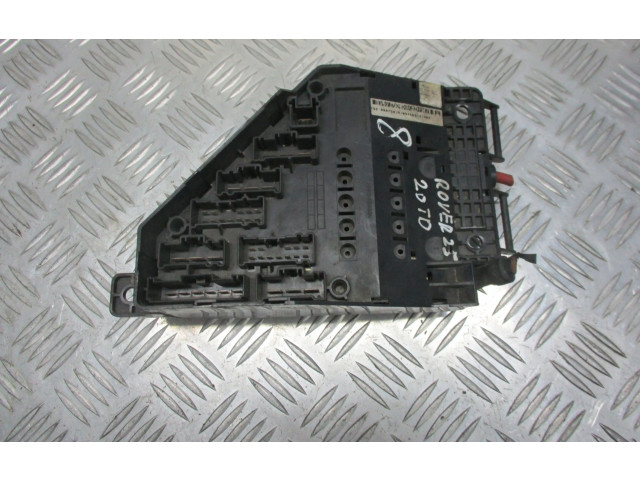 Блок предохранителей  YQE000730   Rover 25    
