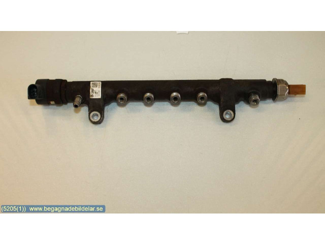 Vstřikovací lišta 03L130089 Volkswagen Transporter - Caravelle T5