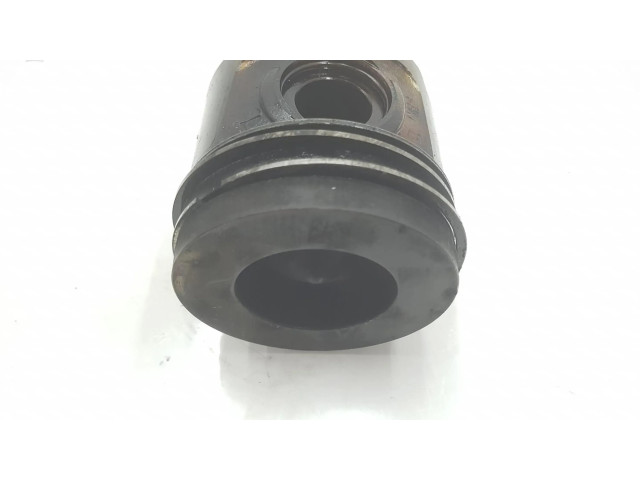 Píst 8506105 BMW X5 F15 pro naftový motor 3.0