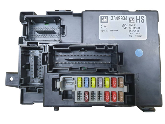 Блок предохранителей 13349934, 28270822 Opel Meriva B