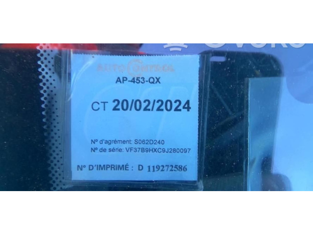 Блок управления климат-контролем 9804091180   Peugeot Partner