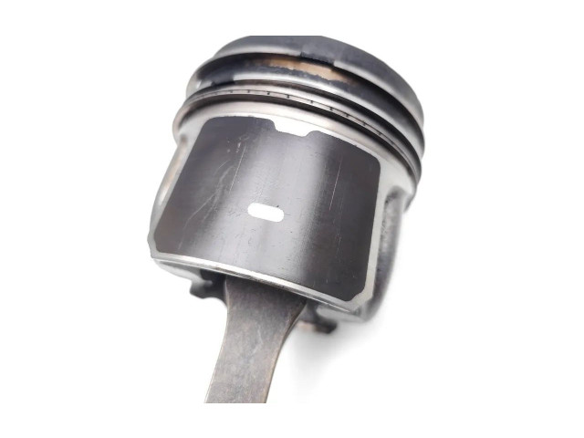 Píst YLF6   Ford Transit Custom    YLF6 