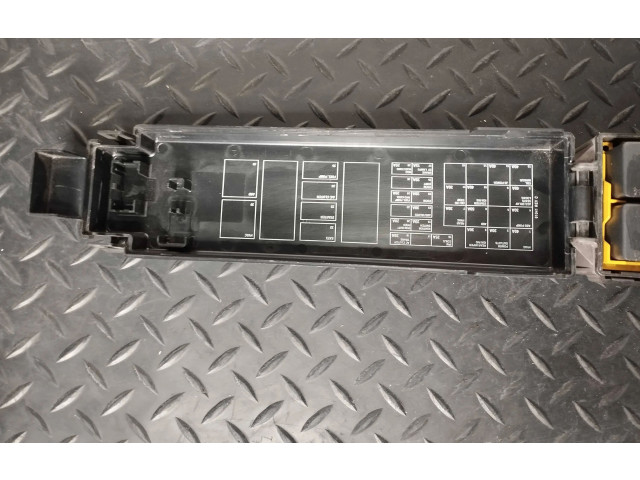 Блок предохранителей  56050192AF   Jeep Cherokee    