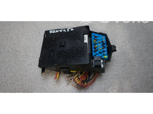 Блок предохранителей 7703397911 Renault Scenic RX