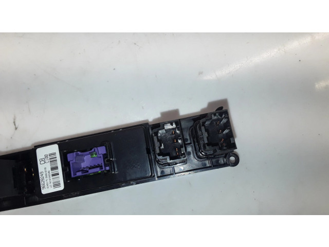 Включатель аварийных фонарей