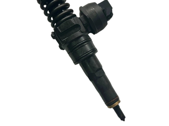 Форсунка 038130073, 041420215 Skoda Octavia Mk2 (1Z) BXE
