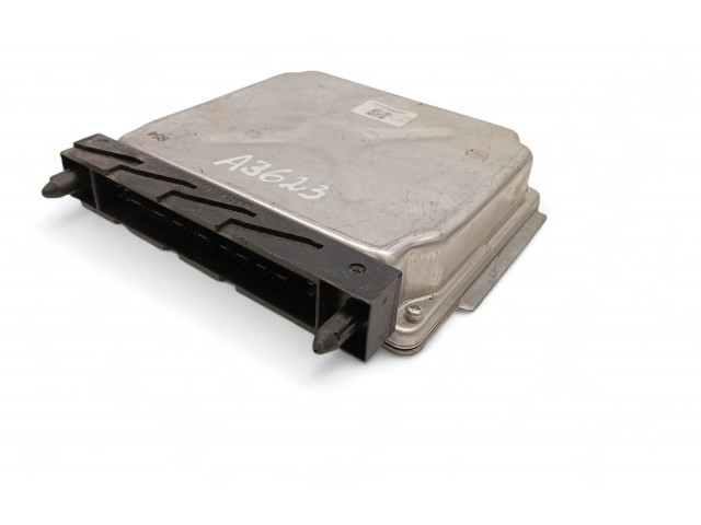 Блок управления двигателем Блок управления 30684877A Volvo V70