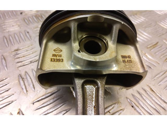 Píst 51705181, AD9205 Alfa Romeo Stelvio