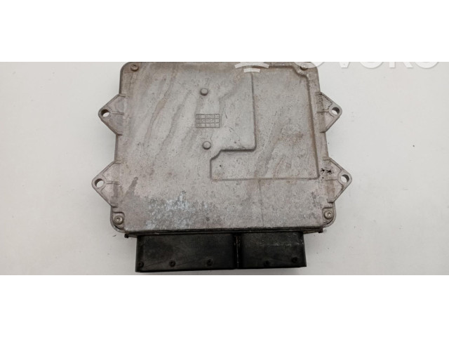 Блок управления двигателем Блок управления 55574590RR Opel Combo D