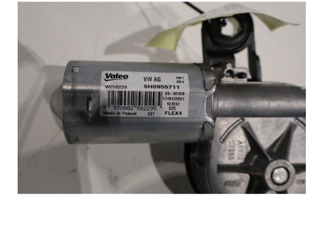 Двигатель стеклоочистителя заднего стекла 5H0955711A   Skoda Octavia Mk4