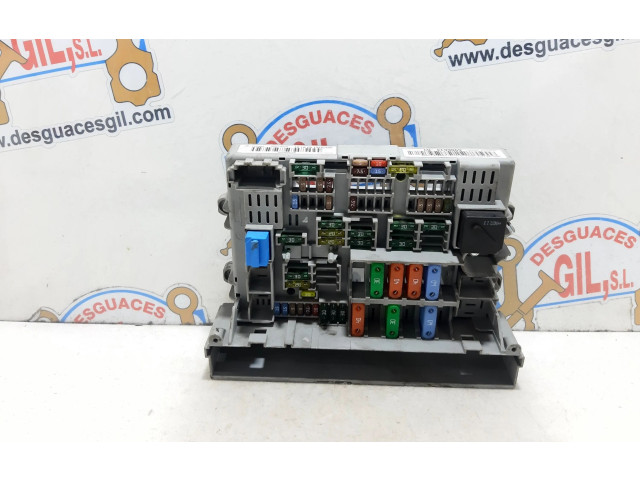 Блок предохранителей 690661303, 131830 BMW 1 E81 E87